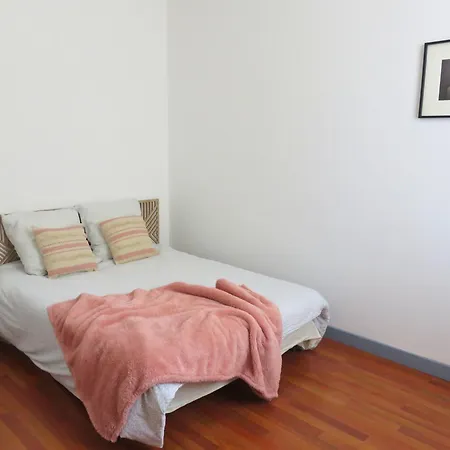 Renove 2 55m2 Parking Prive Et Wifi Appartement Troyes