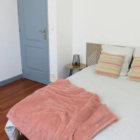 Apartment Renove 2 55m2 Parking Prive Et Wifi Troyes
